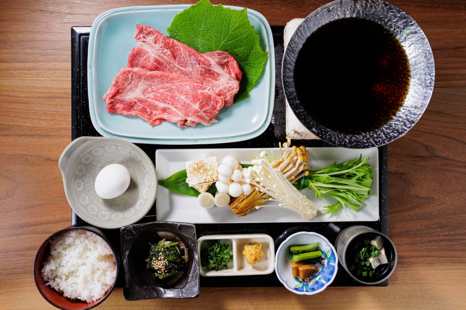 Domestic beef sukiyaki set meal