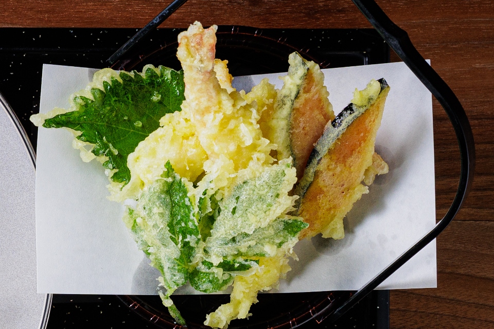 An example of assorted tempura